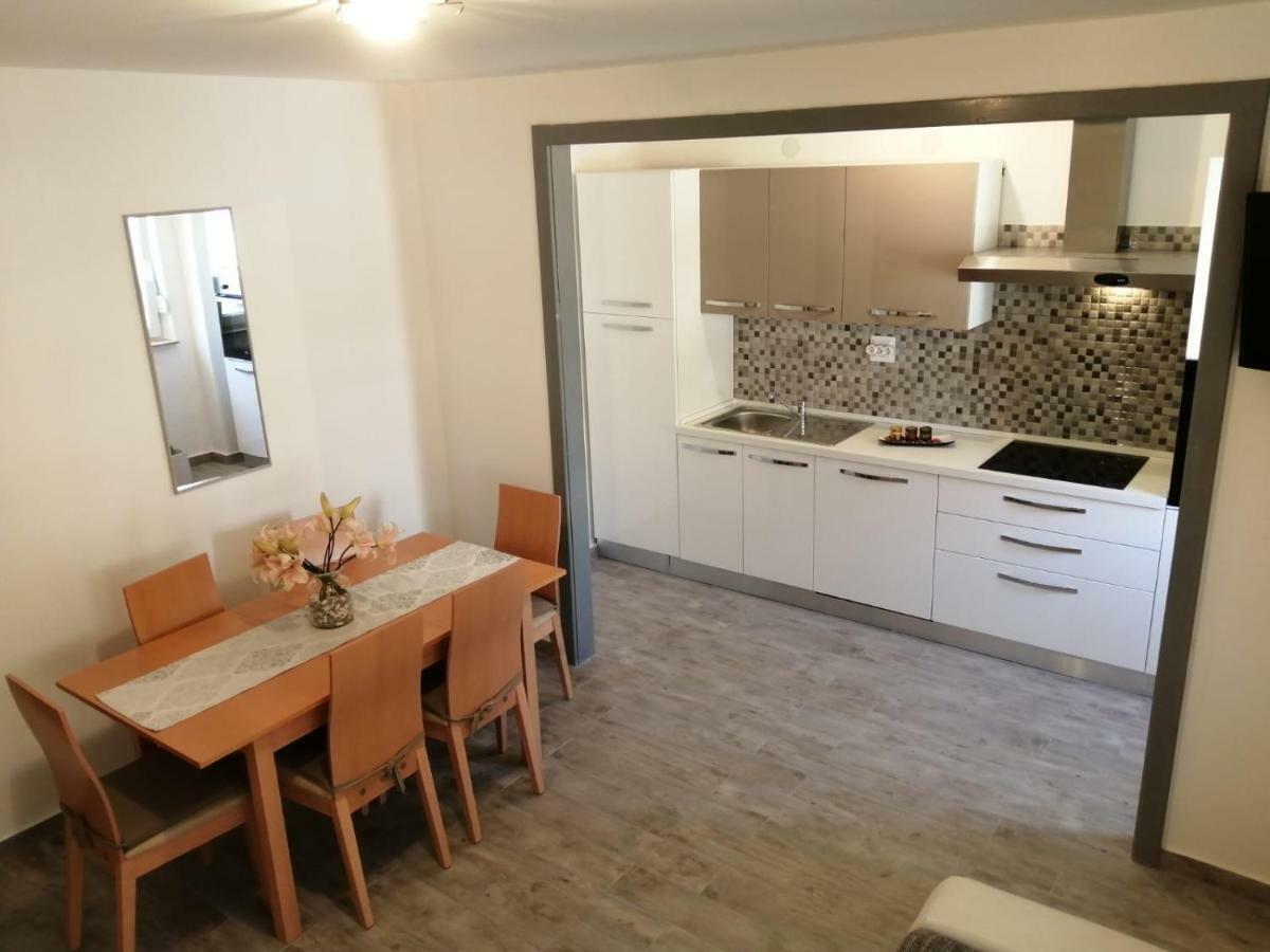 Apartman Marta Podstrana Exteriör bild